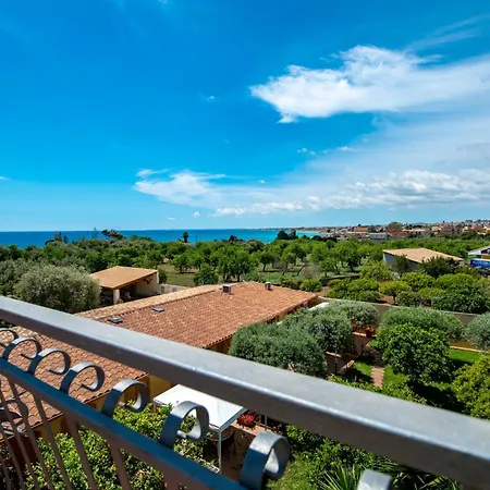 Del Papiro Charme Апартаменты Авола